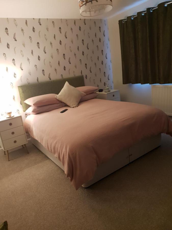 Goshens Farm B&B Wootton Bridge  Exteriör bild