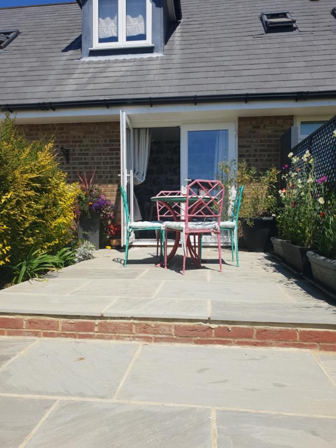 Goshens Farm B&B Wootton Bridge  Exteriör bild
